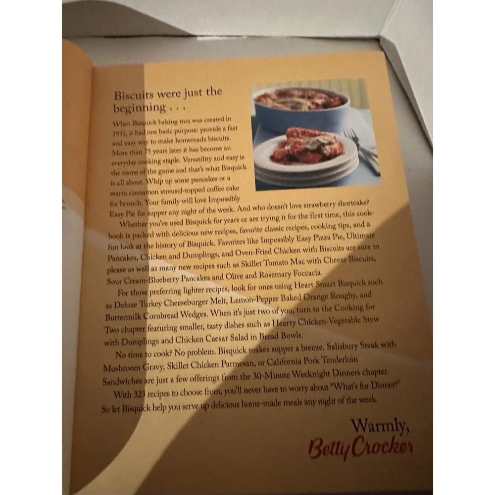 Betty Crocker Bisquick Cookbook HC Deluxe Edition 323 Recipes VGC